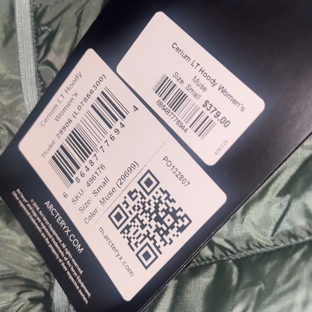 ARC’TERYX women jacket size 2
